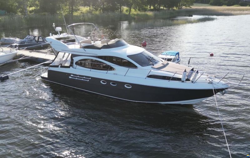 Azimut 46 Fly