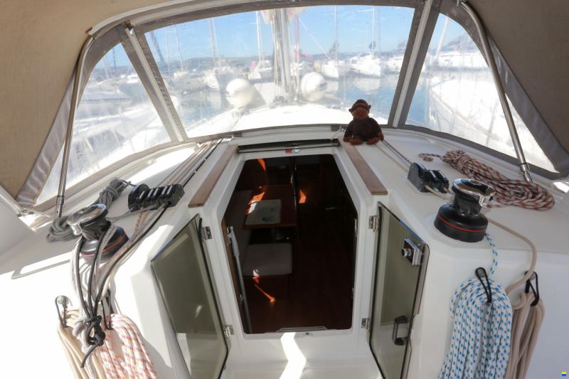 Beneteau Oceanis 38.1