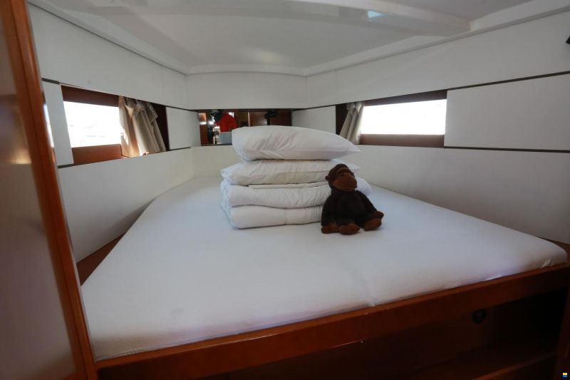 Beneteau Oceanis 38.1