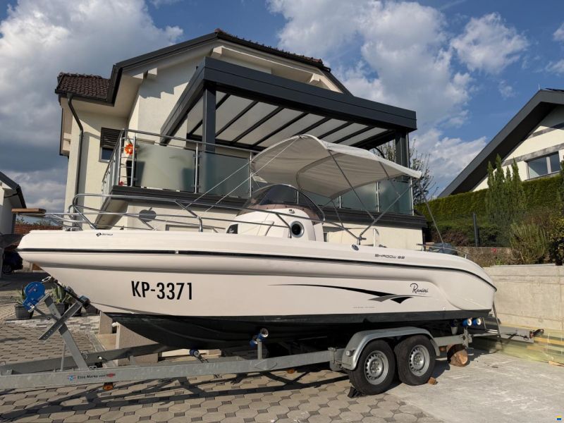 Ranieri Shadow 22