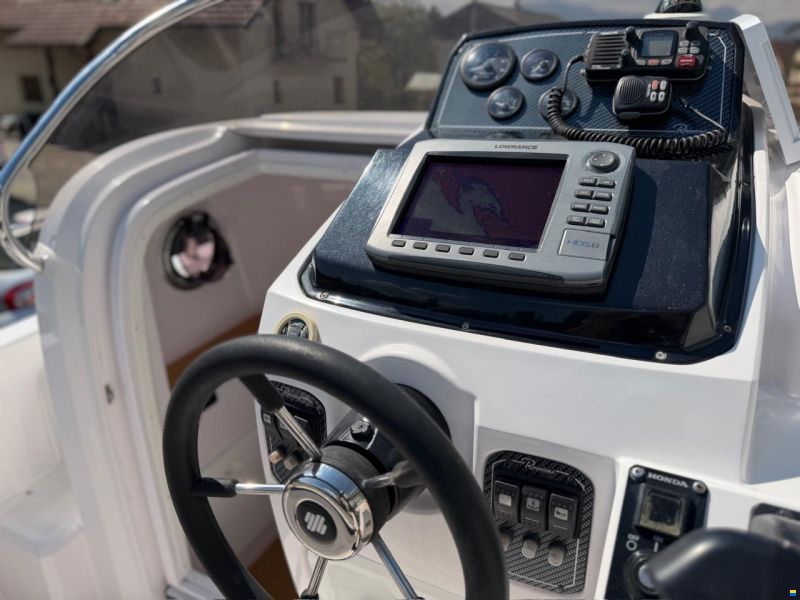 Ranieri Shadow 22