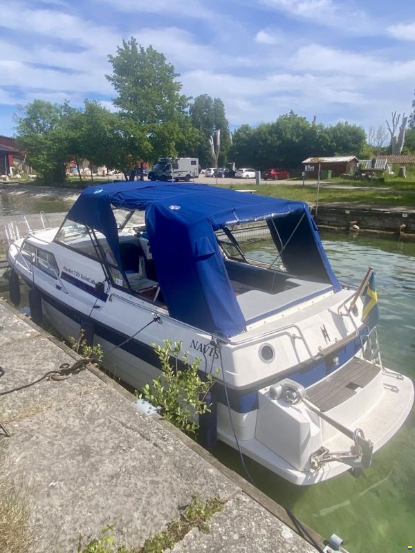 Master 770 TwinCab