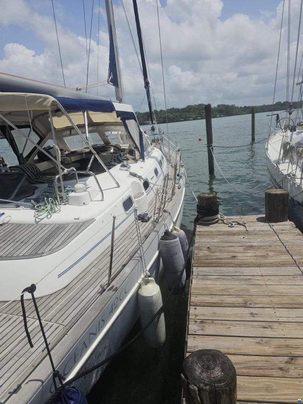 Beneteau Oceanis 42cc