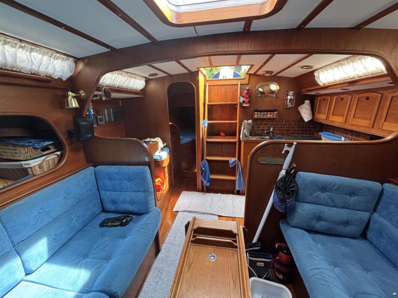 Jeremy Rogers Contessa 43