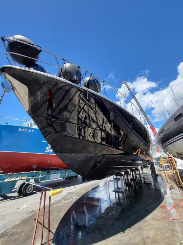 Fashion Yachts 68