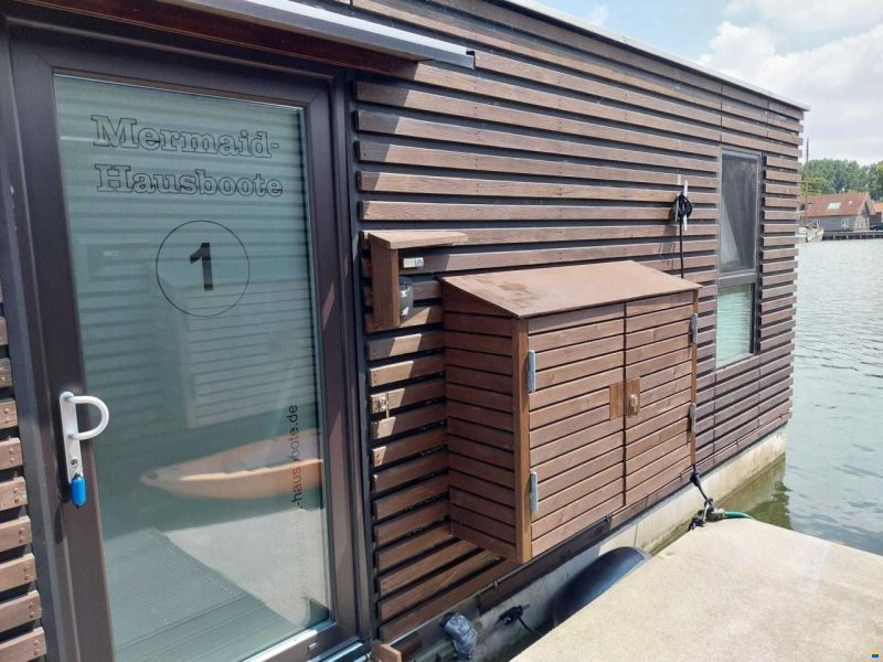 HT4 Houseboat Lelystad Ligplaats