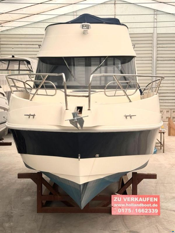 Astromar 890 Egir Flybridge