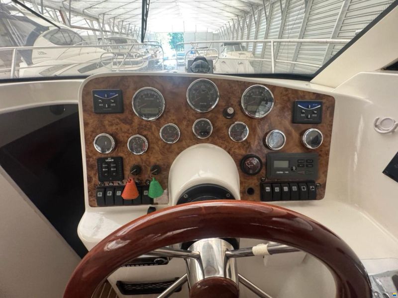 Astromar 890 Egir Flybridge