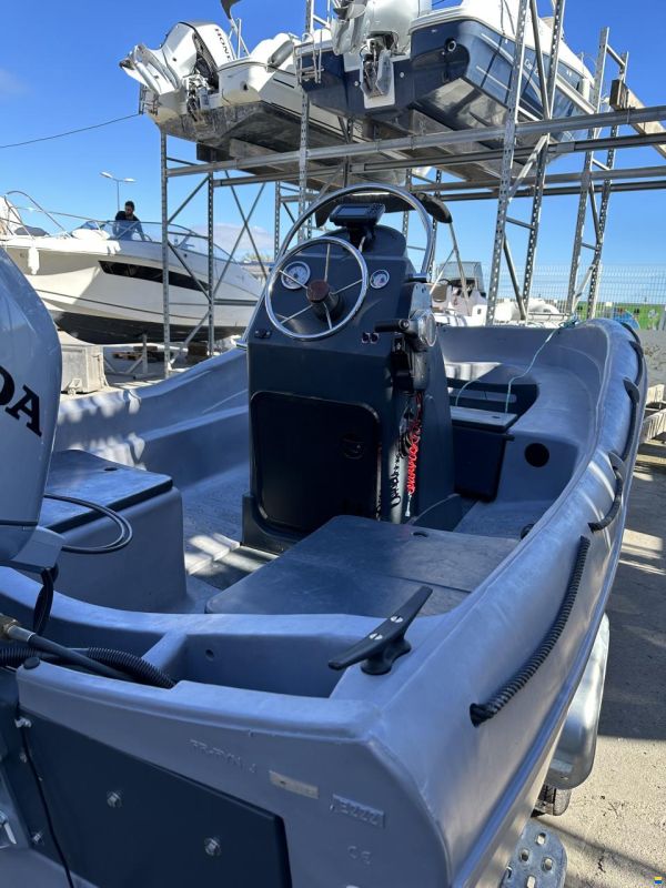 Fun Yak Fun yack 450 moteur Honda 50 cv année 20