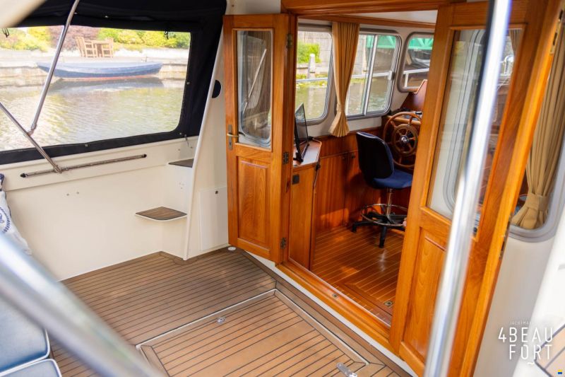 Jetten Bully 800