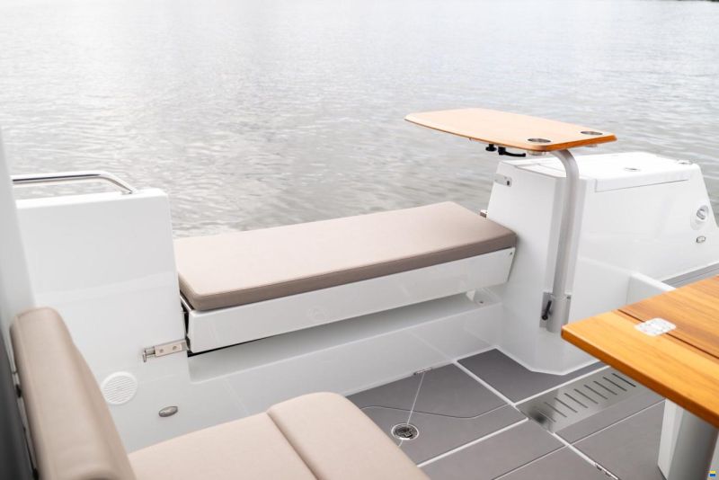 Quarken 35 Grand Tourer