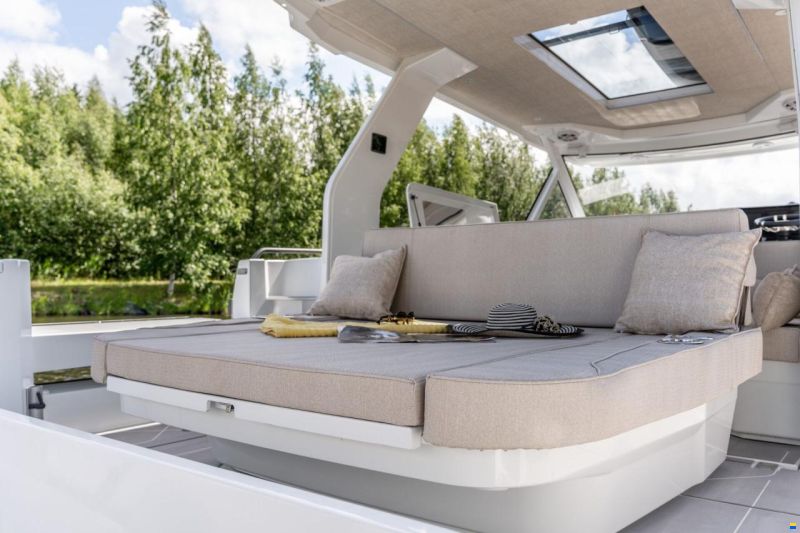 Quarken 35 Sport Tourer
