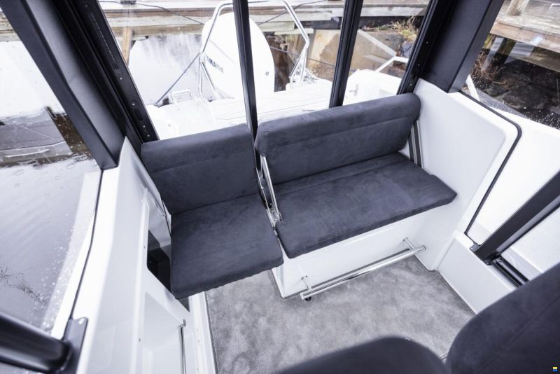Quarken 27 Cabin