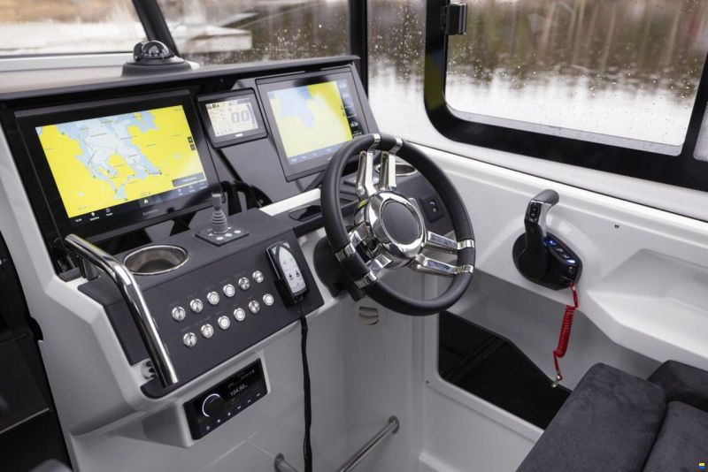 Quarken 27 Cabin