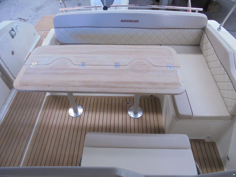 Quicksilver Activ 875 Sundeck mit 400PS