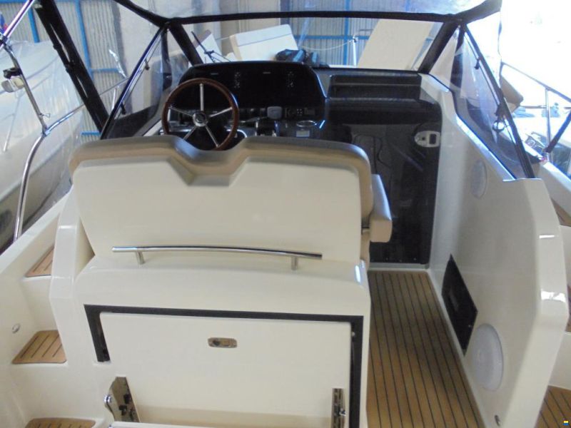 Quicksilver Activ 875 Sundeck mit 400PS
