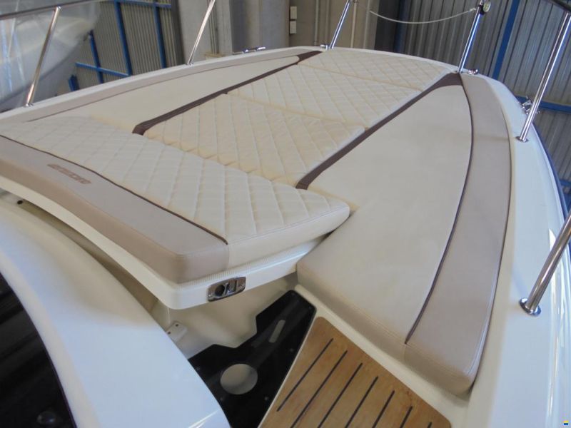 Quicksilver Activ 875 Sundeck mit 400PS