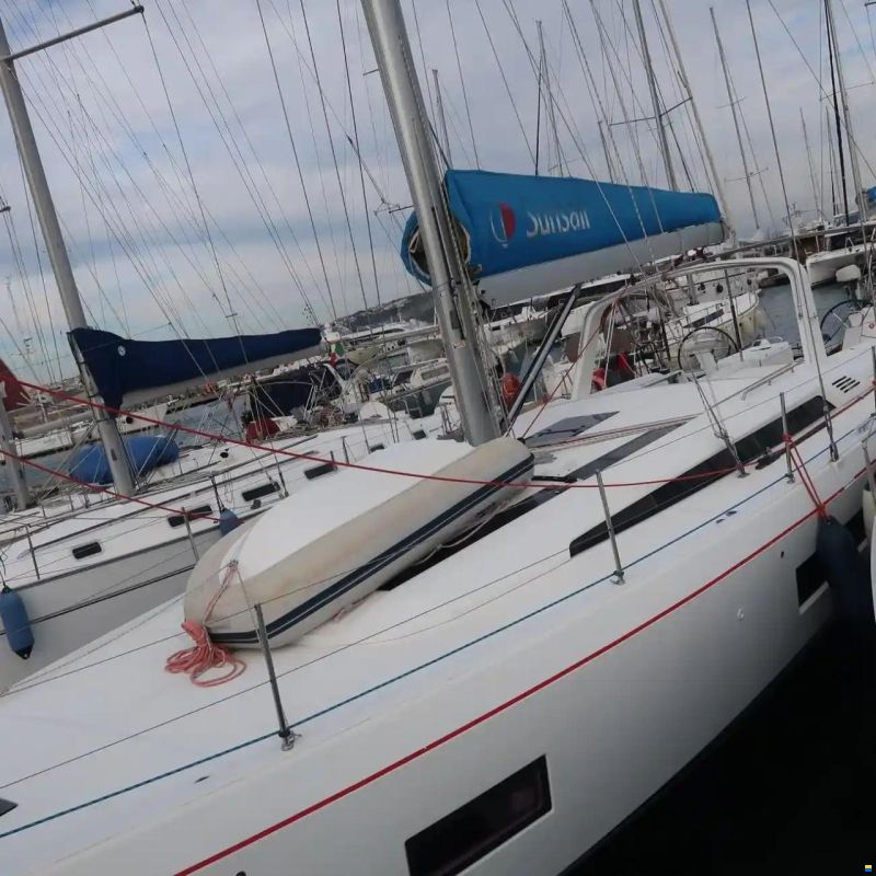 Beneteau Oceanis 51.1