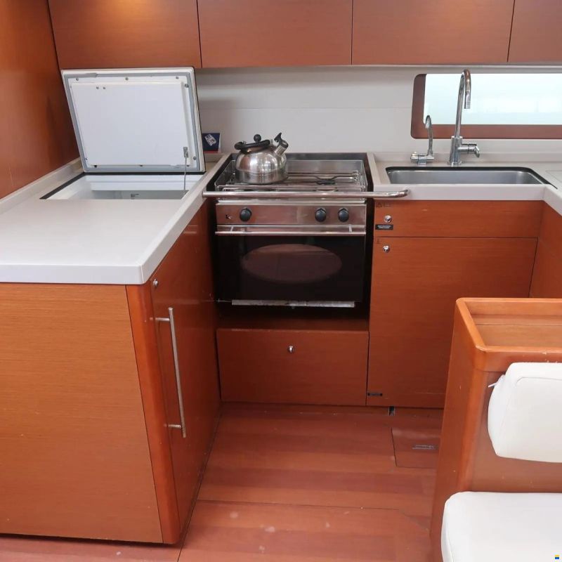 Beneteau Oceanis 51.1