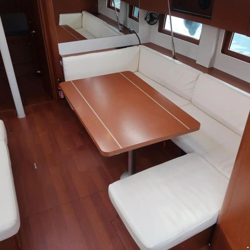 Beneteau Oceanis 51.1