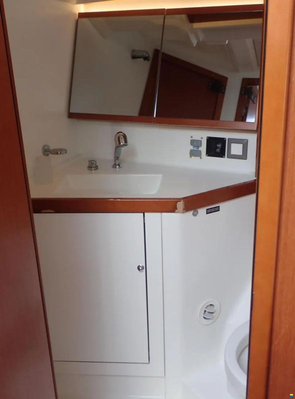 Beneteau Oceanis 46.1