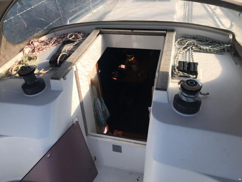 Hanse 325