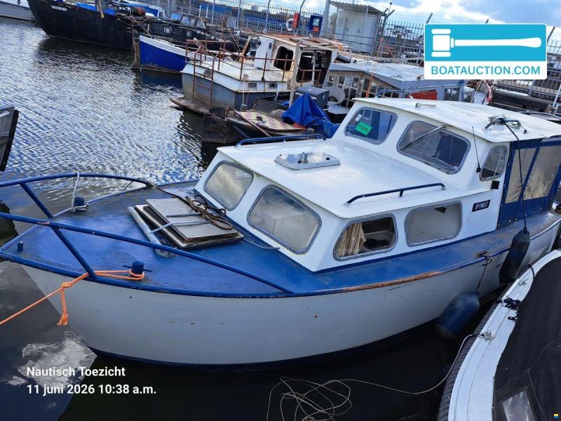Motorboat 600