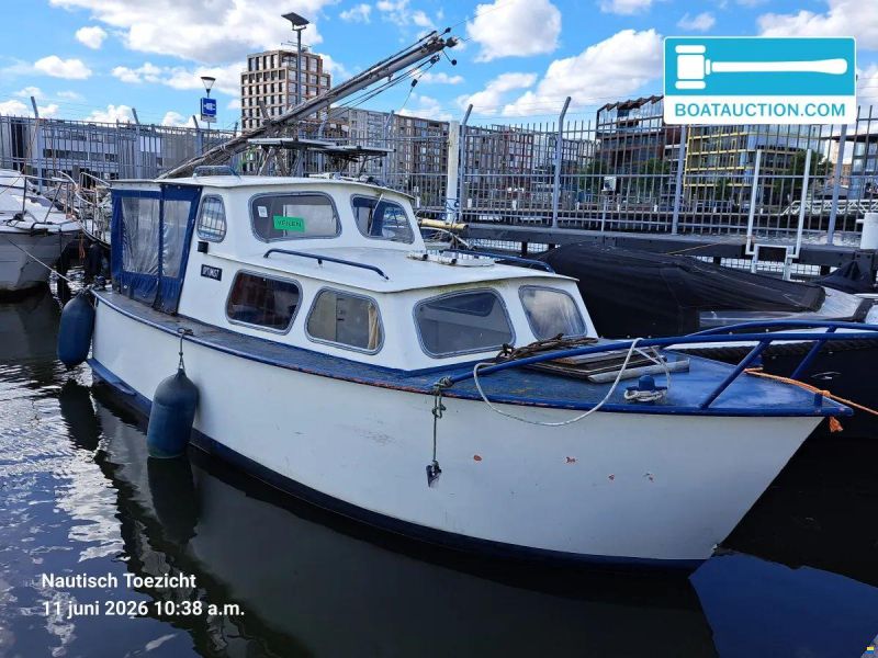 Motorboat 600