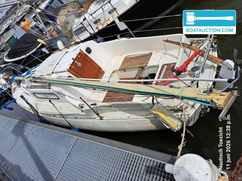 Kajuitzeilboot 820