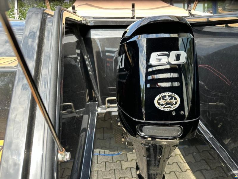 Silver-Yacht 655 Tender