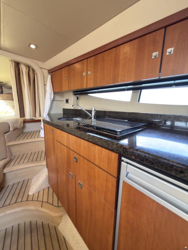 Sunseeker Superhawk 43