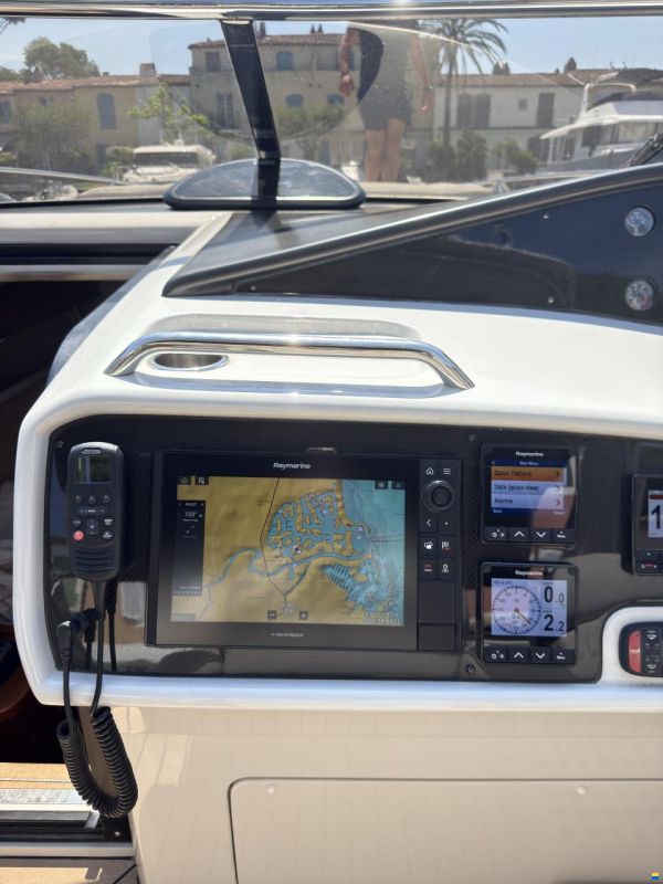 Sunseeker Superhawk 43