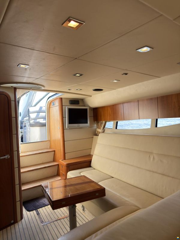 Sunseeker Superhawk 43