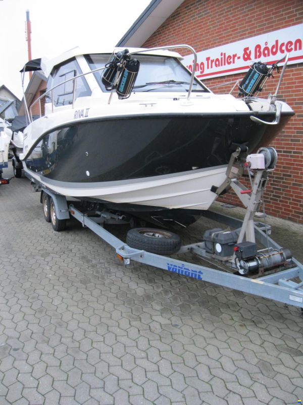 Quicksilver Activ 675 Weekender m/Mercury F150 hk XL