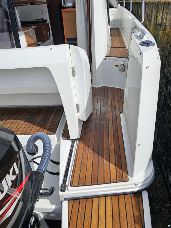 Jeanneau Merry Fisher 855