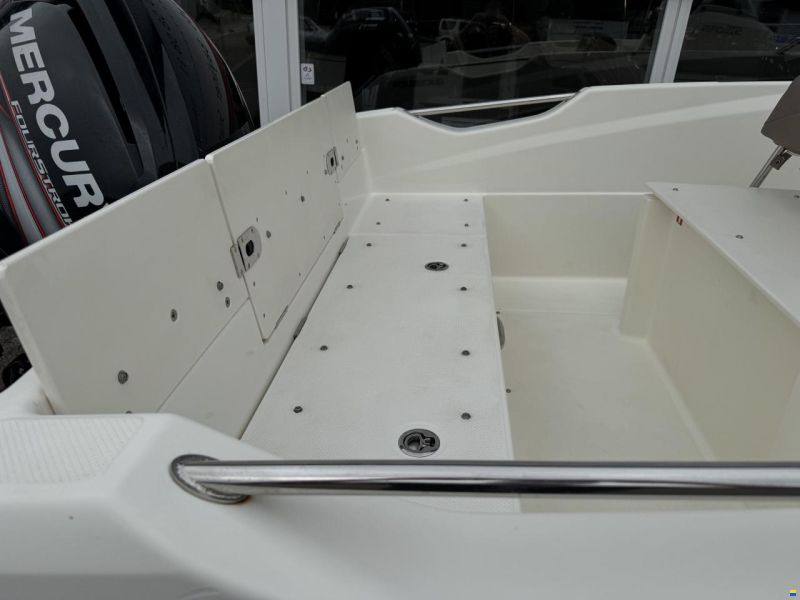 Quicksilver Activ 505 Open med F80 Mercury-EFI 4 tak