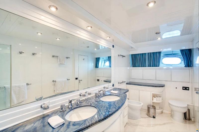 Falcon Yachts 91