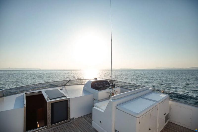 Falcon Yachts 91