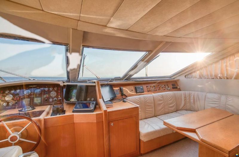 Falcon Yachts 91