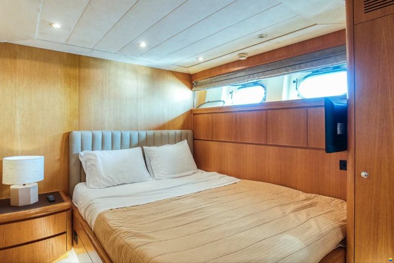 Falcon Yachts 91