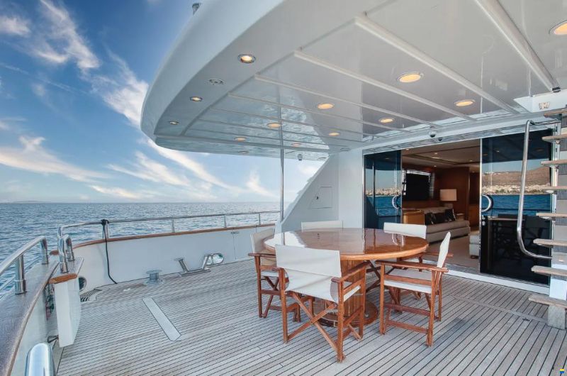 Falcon Yachts 91