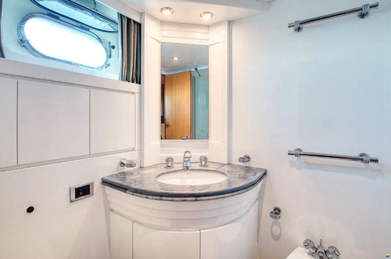 Falcon Yachts 91