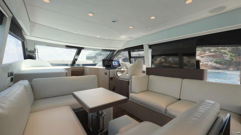 Ferretti 500