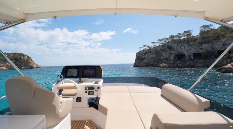 Ferretti 500