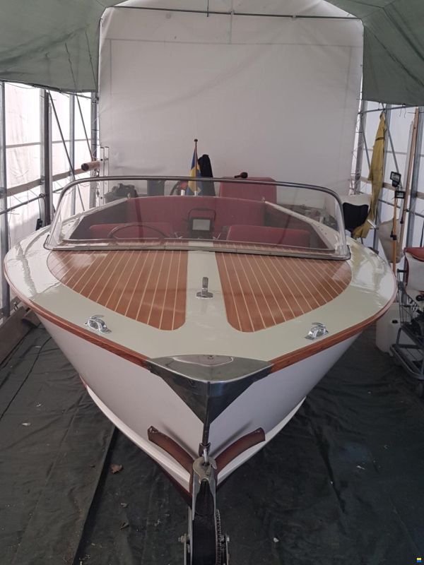 Chris Craft