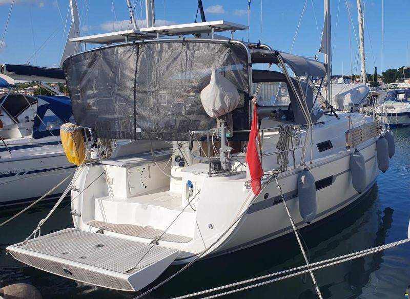 Bavaria CRUISER 36