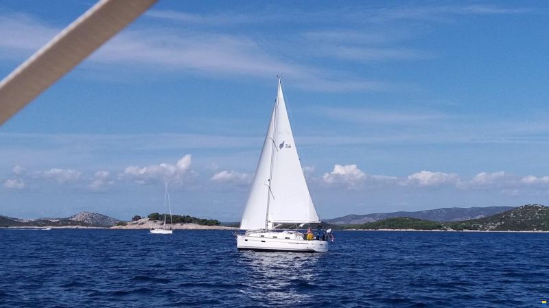 Bavaria CRUISER 36