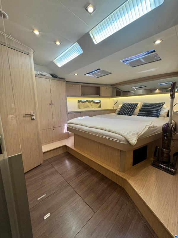 Beneteau Oceanis 55