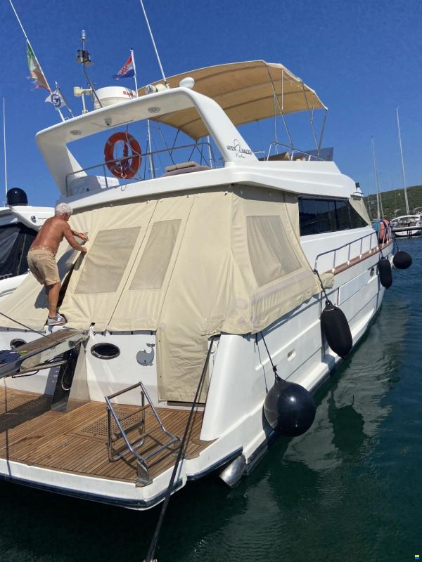 Piantoni 53 Fly