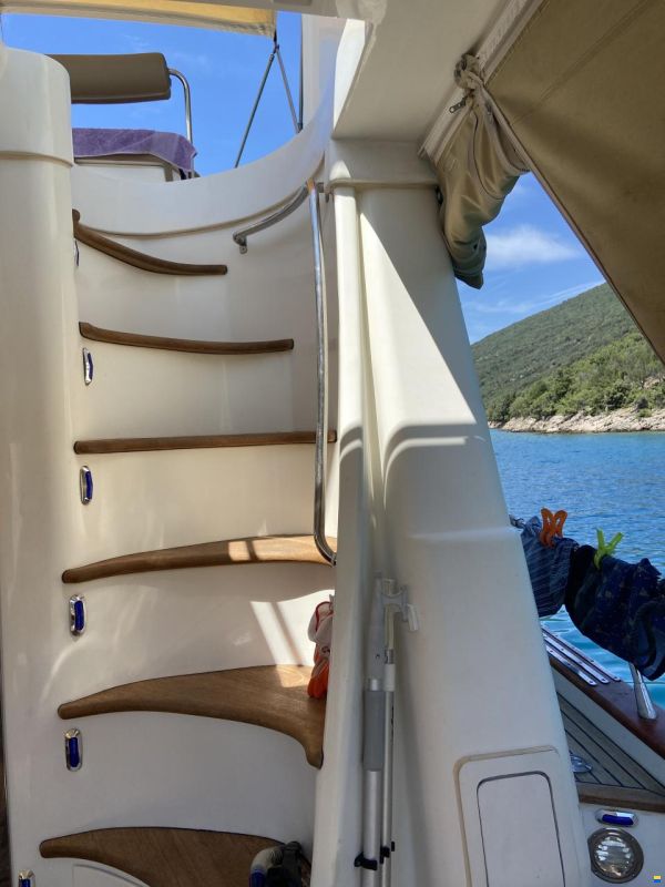 Piantoni 53 Fly